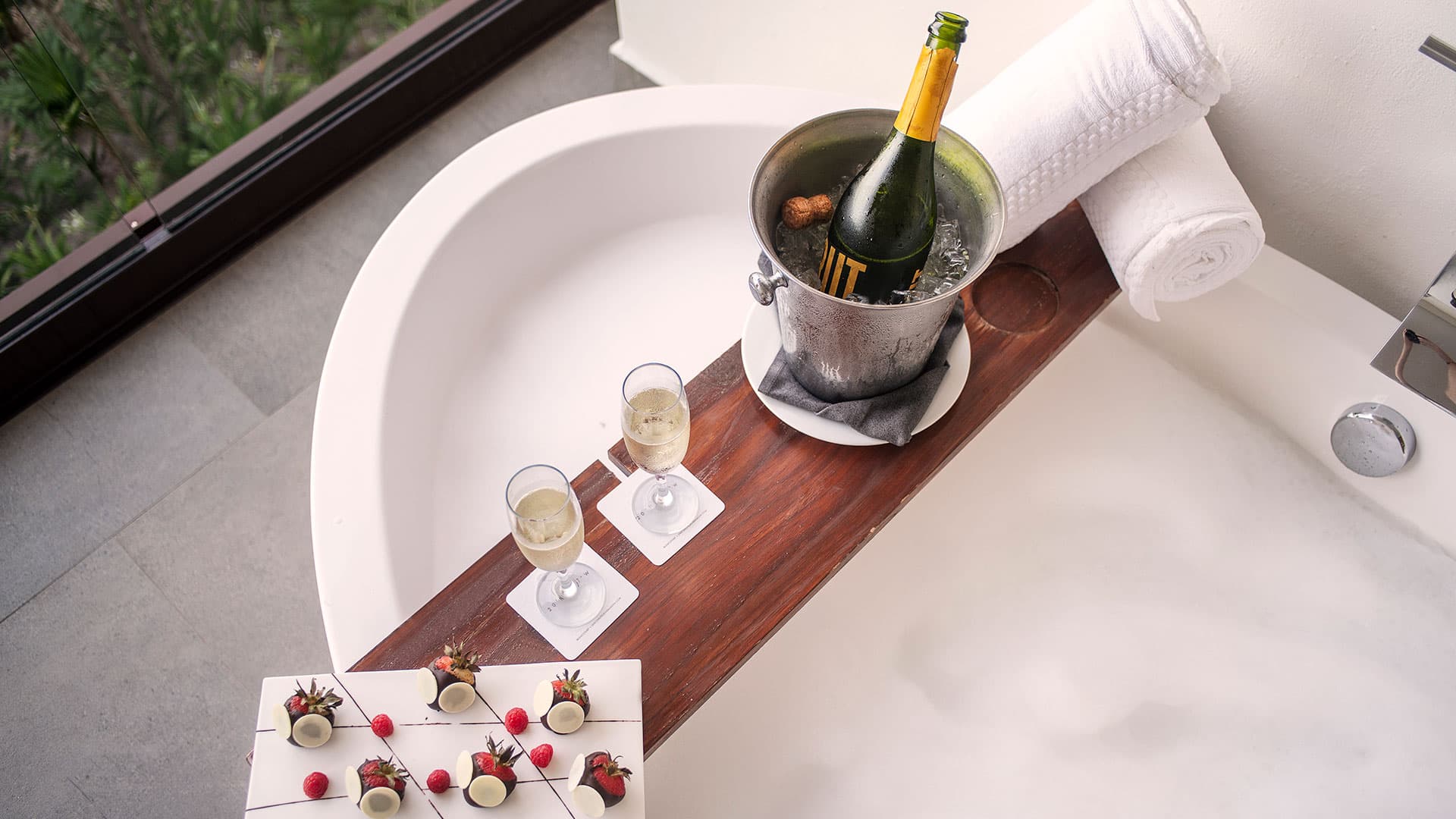 Wine In-Room Dining UNICO Riviera Maya